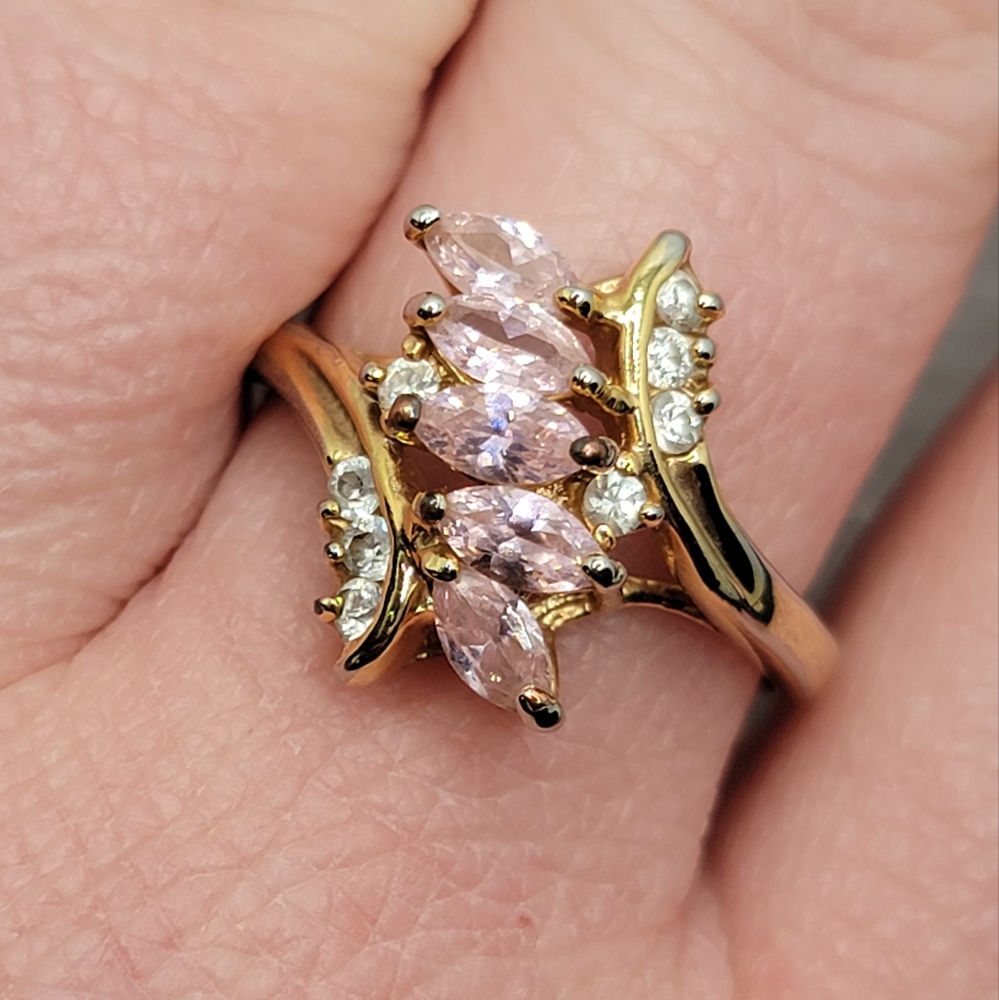 Vintage Bypass Marquise Pink Gem Simulated Diamond Gold Tone Ring - Picture 2 of 10